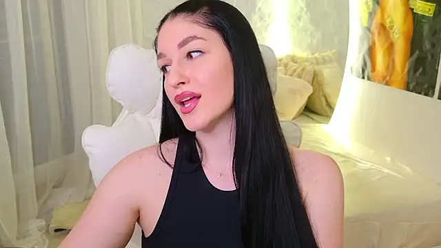 moniqque online show from March 28, 2026, 5:36 pm