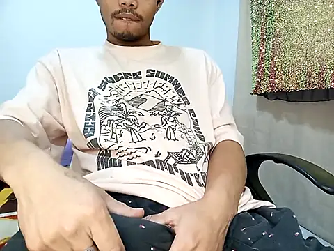 Snapshot of danidiazto2023 chatting on March 22, 2025, 9:42 pm danidiazto2023 online show from March 22, 2025, 9:42 pm