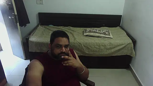 Snapshot of rentarob chatting on May 15, 2026, 2:53 am rentarob online show from May 15, 2026, 2:53 am