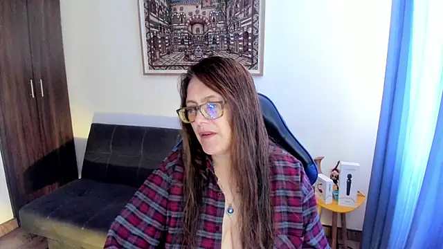 Ivette Shaira online show from April 18, 2026, 1:24 pm