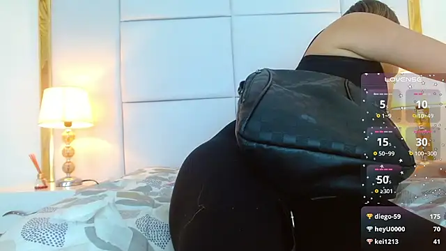 samanta harriss1 online show from December 18, 2024, 6:14 pm