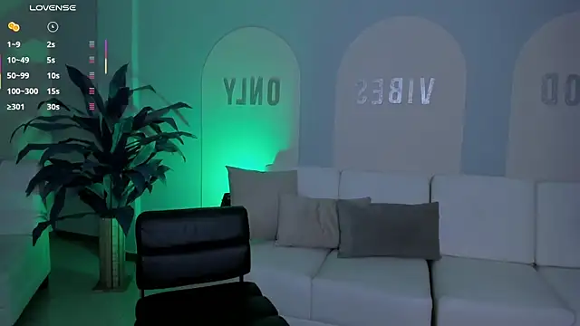 Snapshot of DannaCruz chatting on March 12, 2025, 12:20 am DannaCruz online show from March 12, 2025, 12:20 am