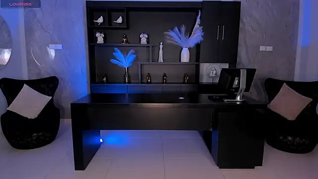 BiancaPierce online show from December 17, 2025, 11:48 am