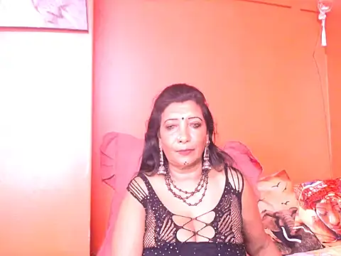 indiansarika65 online show from February 19, 2026, 4:09 am