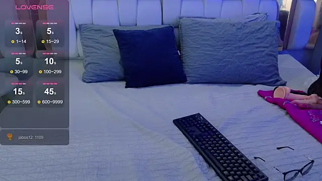 Snapshot of valkiria_moore chatting on November 2, 2025, 7:41 pm valkiria moore online show from November 2, 2025, 7:41 pm