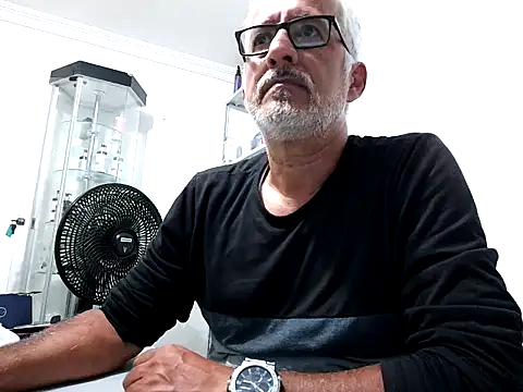 Snapshot of cenizo10124 chatting on November 27, 2025, 2:56 am cenizo10124 online show from November 27, 2025, 2:56 am