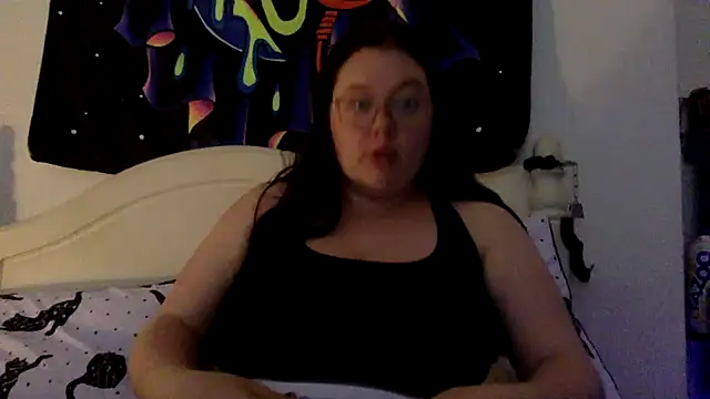 Snapshot of Sexycurvyemilyy chatting on September 12, 2025, 10:09 pm Sexycurvyemilyy online show from September 12, 2025, 10:09 pm