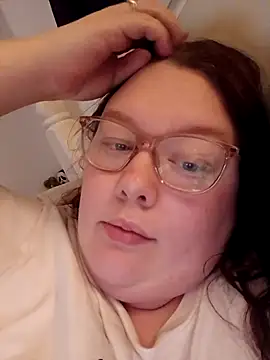 Snapshot of Sexycurvyemilyy chatting on November 27, 2025, 1:17 am Sexycurvyemilyy online show from November 27, 2025, 1:17 am