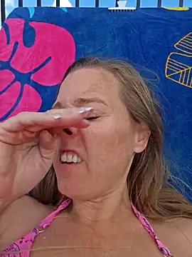 SkyelarSommer online show from March 12, 2026, 4:55 pm