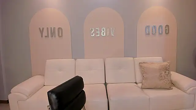 SunnyRivers online show from October 22, 2025, 6:40 pm