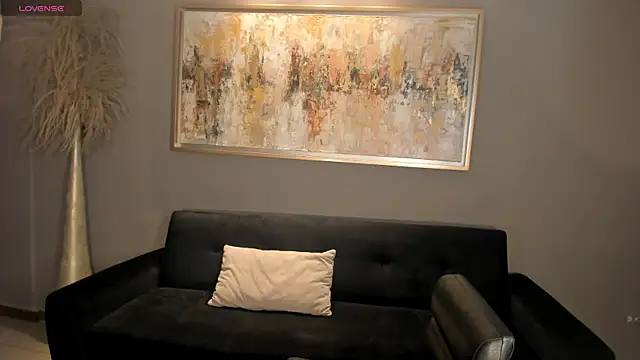 Snapshot of SunnyRivers chatting on December 17, 2025, 4:45 pm SunnyRivers online show from December 17, 2025, 4:45 pm