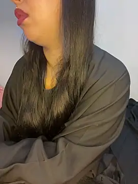 Mayacrayzi online show from September 22, 2025, 7:36 am