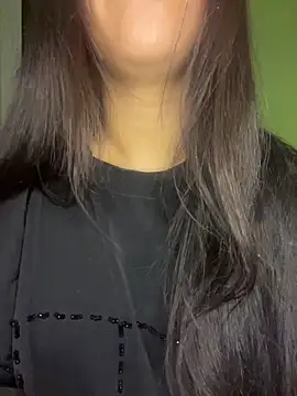 Mayacrayzi online show from February 9, 2026, 3:10 pm