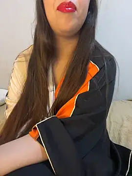 Mayacrayzi online show from February 3, 2025, 12:14 pm