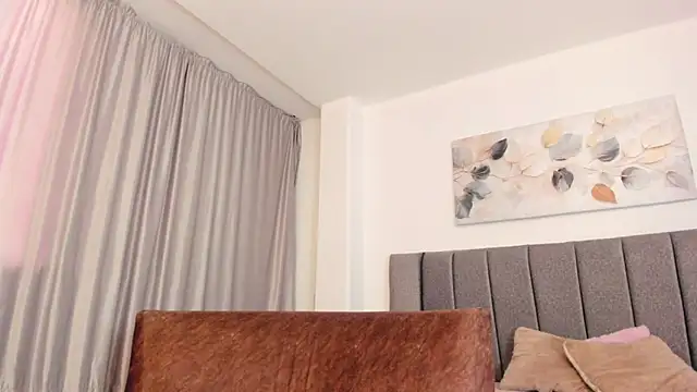 samantha stan online show from April 18, 2026, 12:18 pm