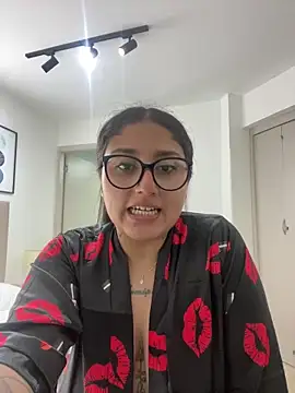 Snapshot of croftsmila chatting on June 3, 2026, 12:55 am croftsmila online show from June 3, 2026, 12:55 am