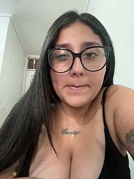 Snapshot of croftsmila chatting on October 31, 2025, 9:22 pm croftsmila online show from October 31, 2025, 9:22 pm