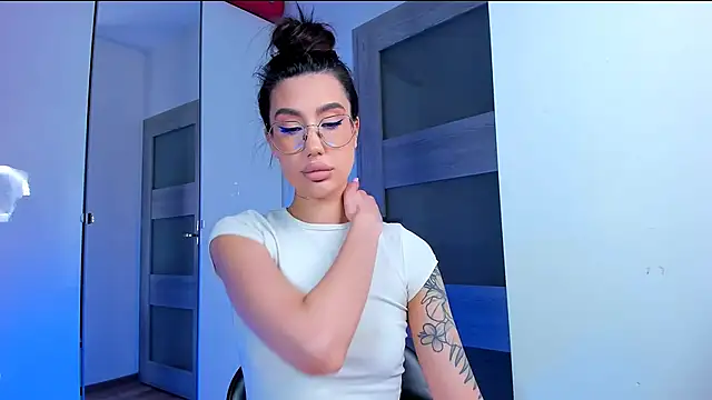 HannaHey online show from February 27, 2026, 2:50 pm