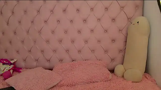 soft doll small123 online show from January 21, 2025, 3:04 am