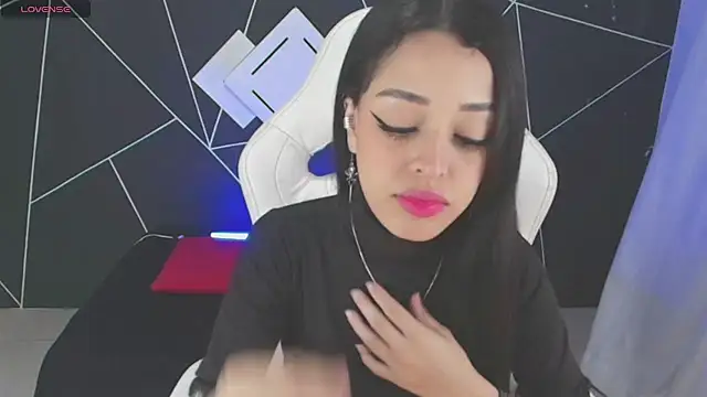 farichell online show from November 8, 2025, 2:31 pm