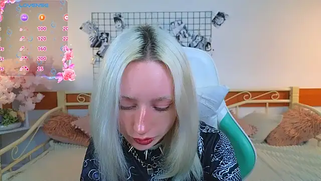 Katia Kim online show from March 25, 2026, 6:46 am