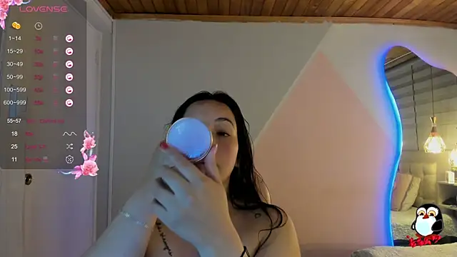 Snapshot of cristal__hot_1 chatting on July 10, 2026, 5:18 am cristal hot 1 online show from July 10, 2026, 5:18 am