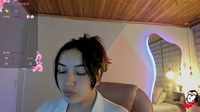 cristal  hot 1 online show from February 3, 2026, 5:05 am