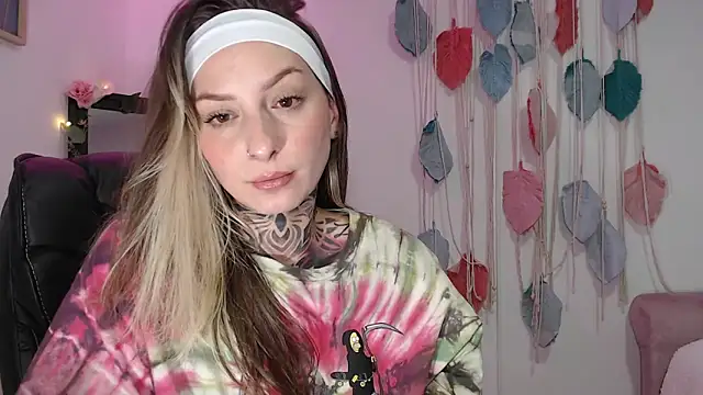 Snapshot of agatha_ink3 chatting on March 1, 2025, 3:53 am agatha ink3 online show from March 1, 2025, 3:53 am