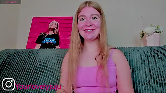 Snapshot of yourlovelyjul chatting on September 12, 2025, 1:11 pm yourlovelyjul online show from September 12, 2025, 1:11 pm