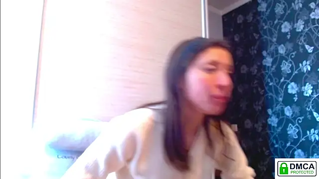 Sophi Cute online show from April 11, 2026, 12:20 pm