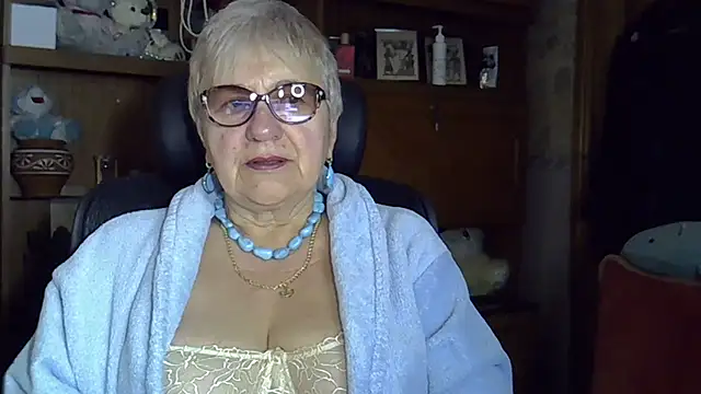 Snapshot of SweetCherry27 chatting on November 20, 2025, 5:08 am SweetCherry27 online show from November 20, 2025, 5:08 am