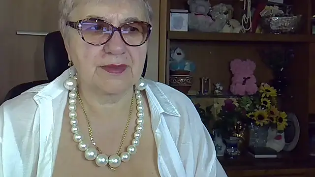 Snapshot of SweetCherry27 chatting on November 25, 2025, 5:19 am SweetCherry27 online show from November 25, 2025, 5:19 am