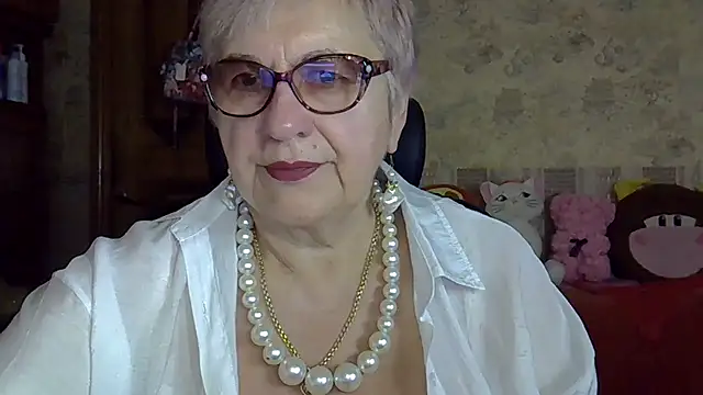 Snapshot of SweetCherry27 chatting on December 4, 2025, 5:39 am SweetCherry27 online show from December 4, 2025, 5:39 am
