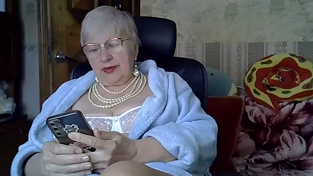 SweetCherry27 online show from May 8, 2026, 4:49 am