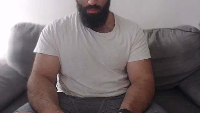 Snapshot of hugemachohandsome chatting on June 22, 2026, 4:31 am hugemachohandsome online show from June 22, 2026, 4:31 am