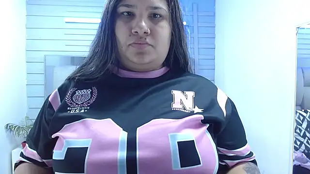 evelin zaens online show from March 18, 2026, 3:42 am