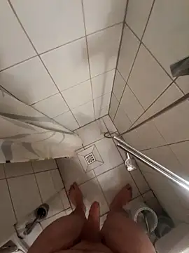 Dosen61 online show from April 8, 2026, 11:28 pm