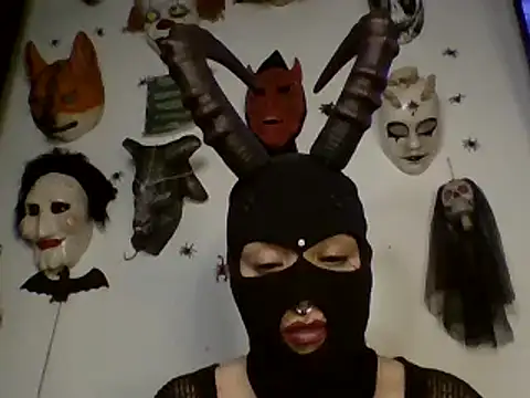 Snapshot of FeticheMacabre chatting on December 8, 2024, 2:14 am FeticheMacabre online show from December 8, 2024, 2:14 am