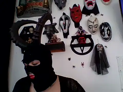 Snapshot of FeticheMacabre chatting on September 27, 2025, 7:31 pm FeticheMacabre online show from September 27, 2025, 7:31 pm