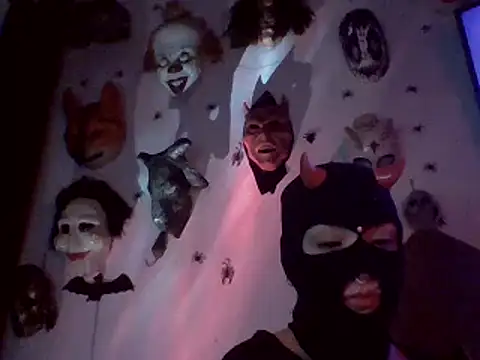 Snapshot of FeticheMacabre chatting on March 22, 2025, 5:06 am FeticheMacabre online show from March 22, 2025, 5:06 am