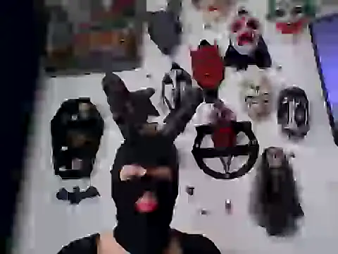 Snapshot of FeticheMacabre chatting on September 12, 2025, 5:35 pm FeticheMacabre online show from September 12, 2025, 5:35 pm