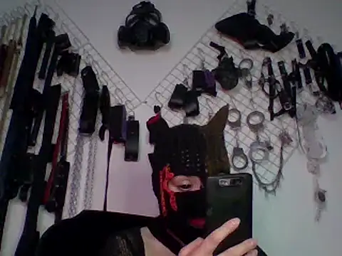 Snapshot of FeticheMacabre chatting on January 12, 2025, 1:53 am FeticheMacabre online show from January 12, 2025, 1:53 am