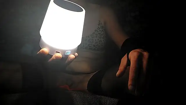 Zu Real online show from October 3, 2025, 10:44 pm