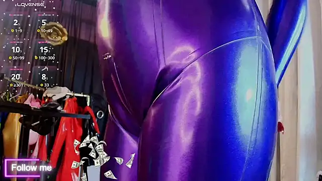 Snapshot of LatexDevil_Blondie chatting on September 16, 2025, 1:34 pm LatexDevil Blondie online show from September 16, 2025, 1:34 pm