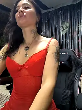 Snapshot of KikiXRed chatting on December 8, 2024, 4:50 pm KikiXRed online show from December 8, 2024, 4:50 pm