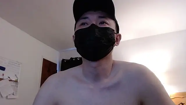 twbobo00715 online show from April 10, 2026, 3:52 pm