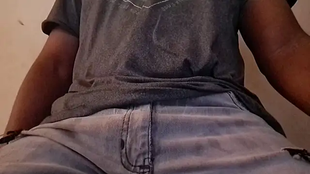 Snapshot of royblackbigpvt chatting on September 28, 2025, 6:04 pm royblackbigpvt online show from September 28, 2025, 6:04 pm