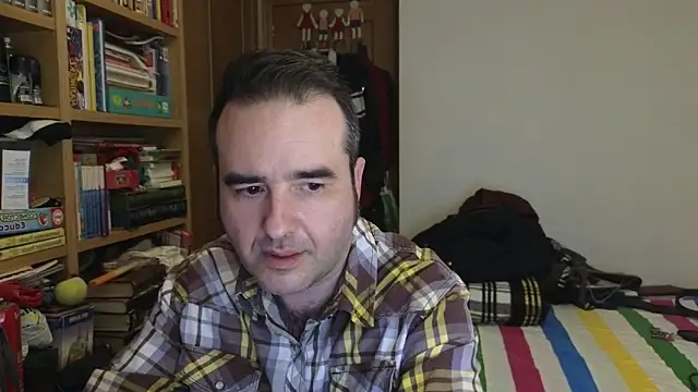 curiosillo83 online show from April 16, 2026, 4:30 pm