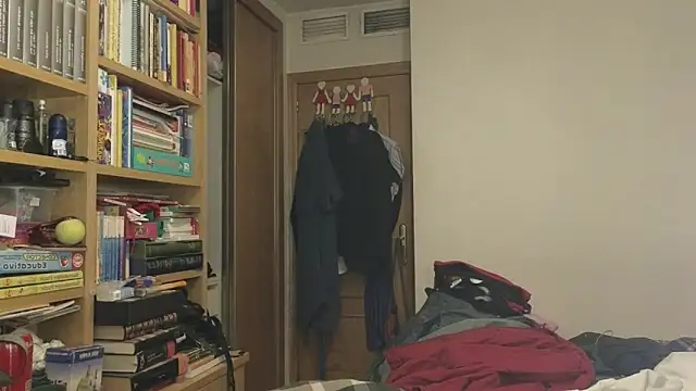 curiosillo83 online show from November 24, 2025, 8:20 pm