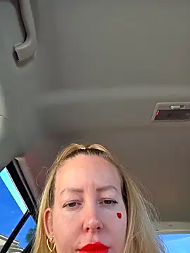 Snapshot of Jassy_Foxy chatting on February 14, 2026, 12:16 pm Jassy Foxy online show from February 14, 2026, 12:16 pm